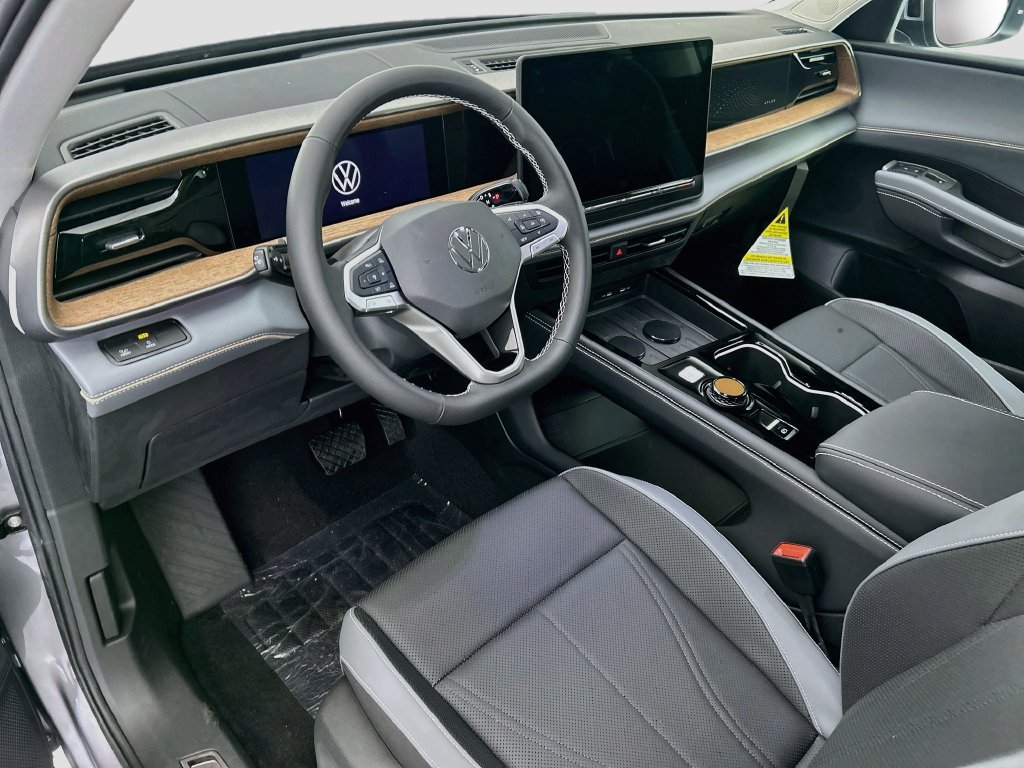New 2027 Volkswagen Atlas SE FWD image 9