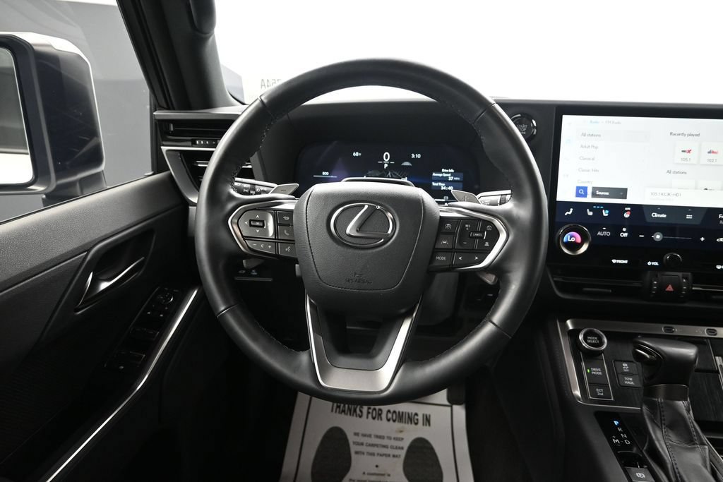 Used 2024 Lexus GX 550 w/ Accessory Package (31) AWD/4WD image 35