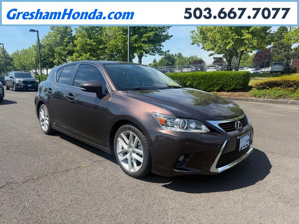 Used 2016 Lexus CT 200h w/ Navigation Package FWD image 1