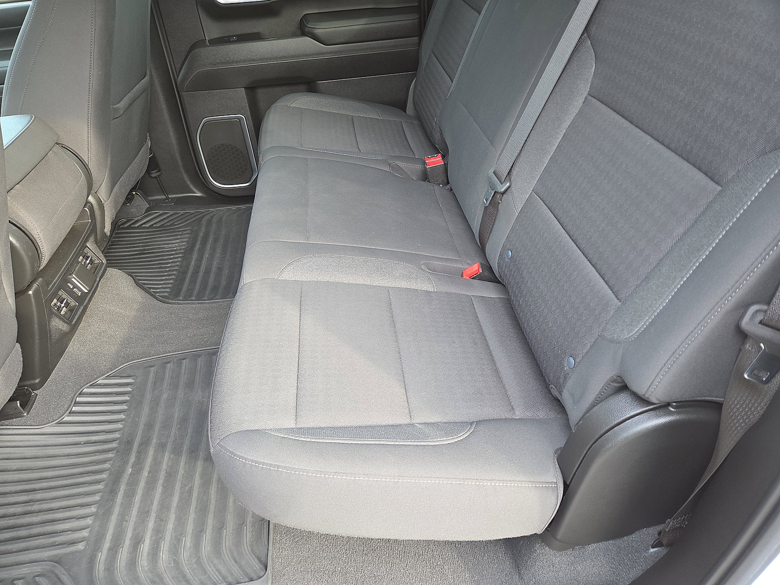 Used 2022 Chevrolet Silverado 1500 LT image 22