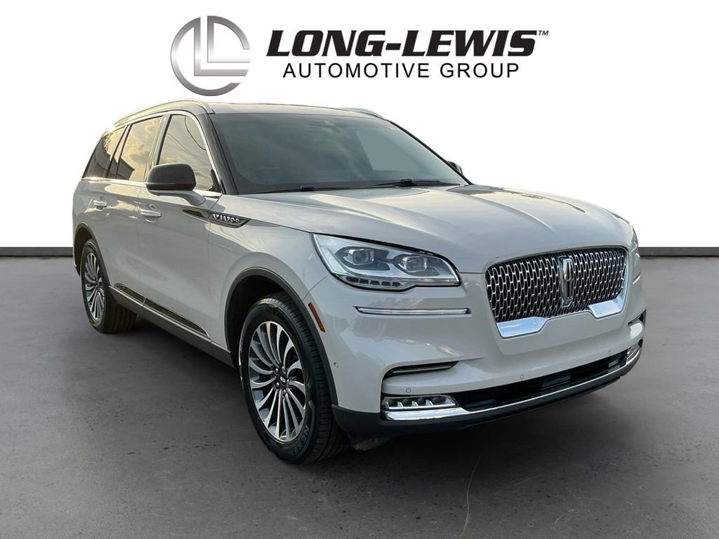 Used 2024 Lincoln Aviator Reserve w/ Equipment Group 201A image 10