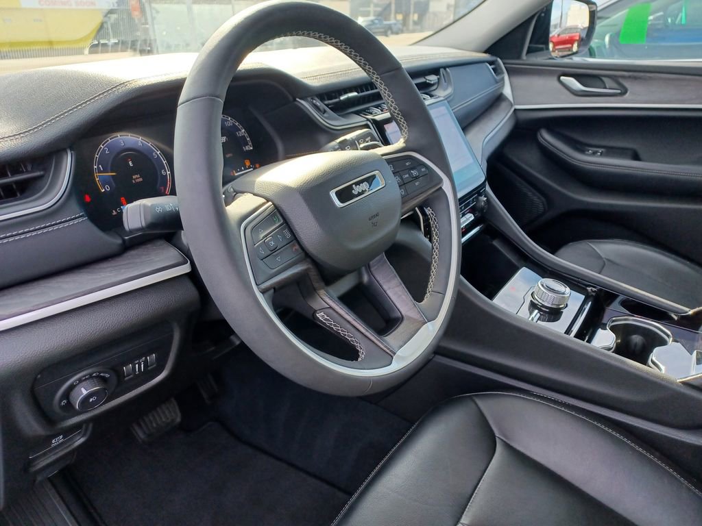 Used 2023 Jeep Grand Cherokee Limited w/ Trailer Tow Prep Group (B) image 20