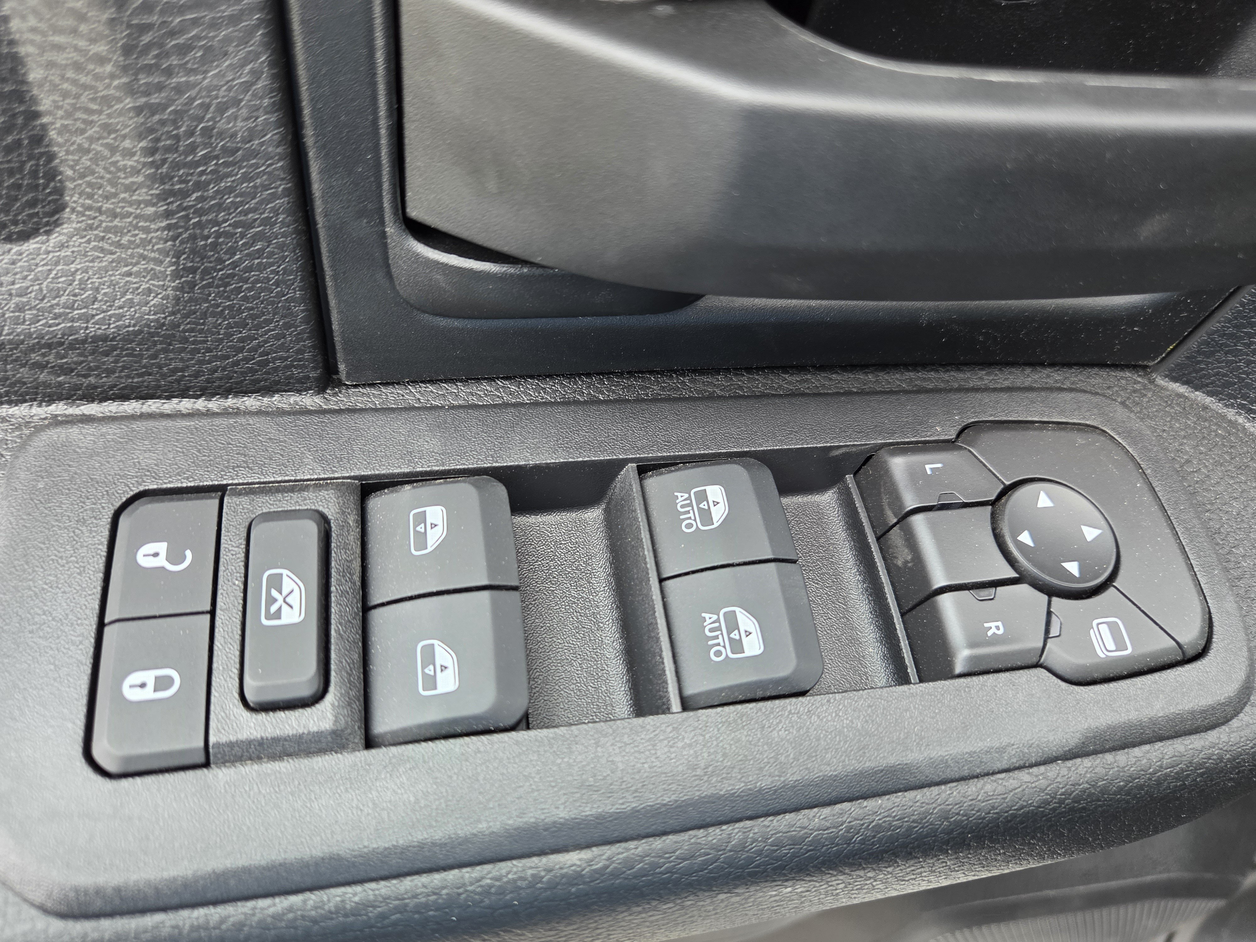 New 2026 RAM 3500 Tradesman AWD/4WD image 19