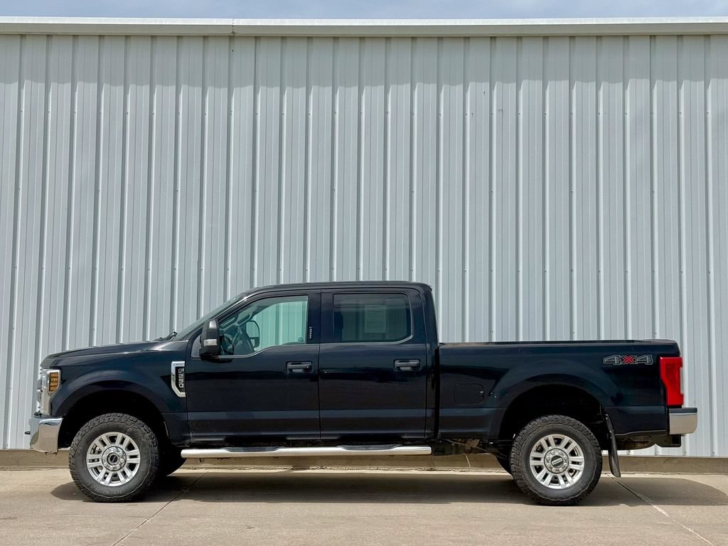 Used 2018 Ford F250 XLT AWD/4WD image 3