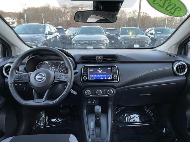 Used 2025 Nissan Versa S w/ Trunk Package image 19