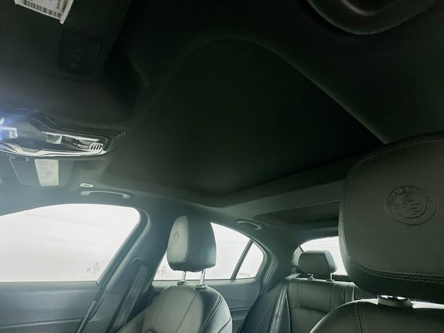 Used 2023 Alfa Romeo Giulia Ti image 21