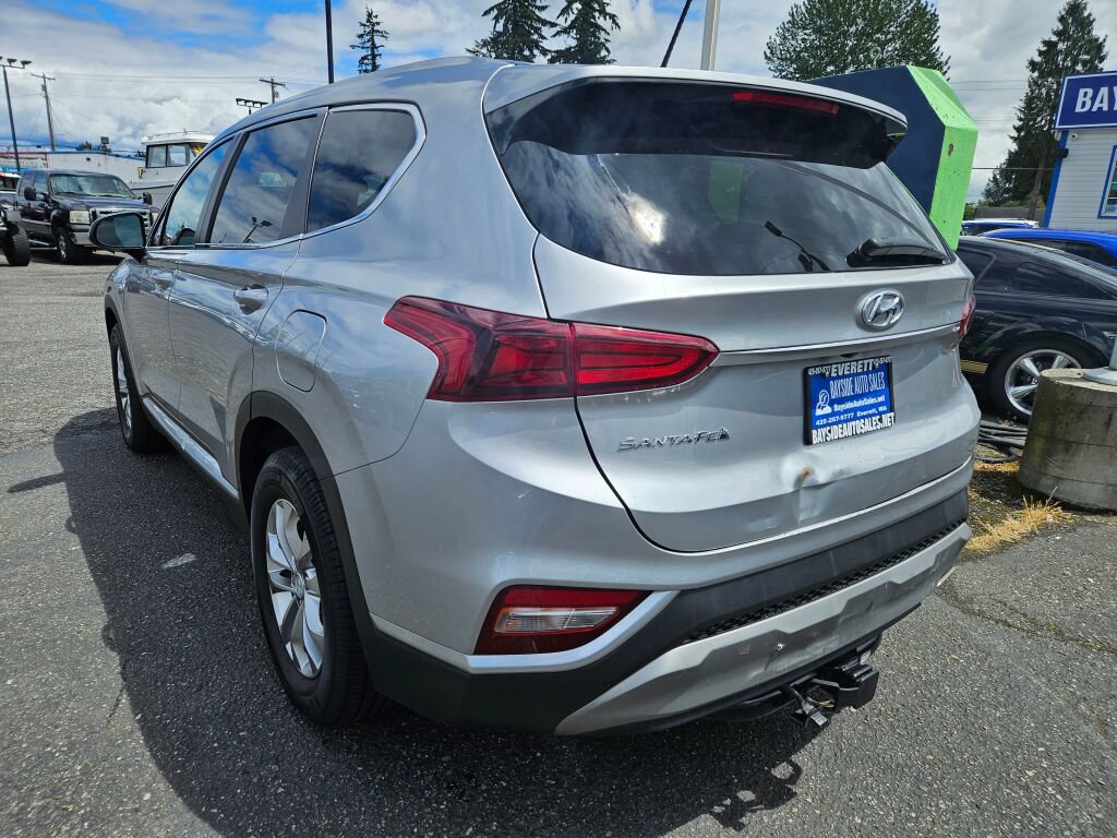 Used 2020 Hyundai Santa Fe SE FWD image 3