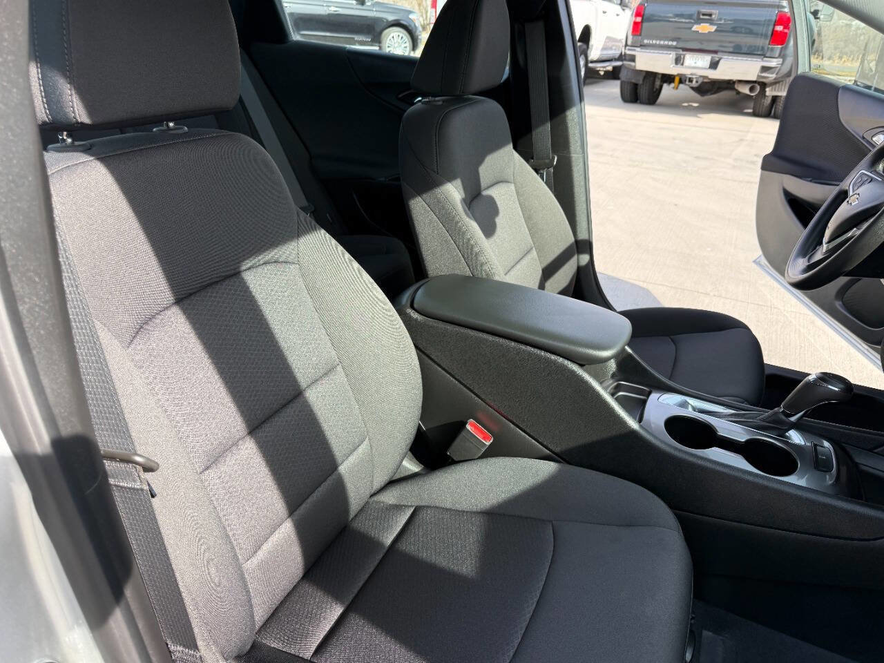 Used 2019 Chevrolet Malibu LS image 23