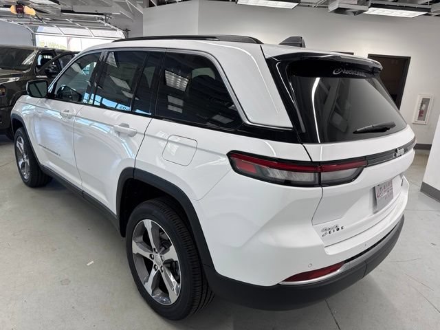 New 2026 Jeep Grand Cherokee Limited AWD/4WD image 6