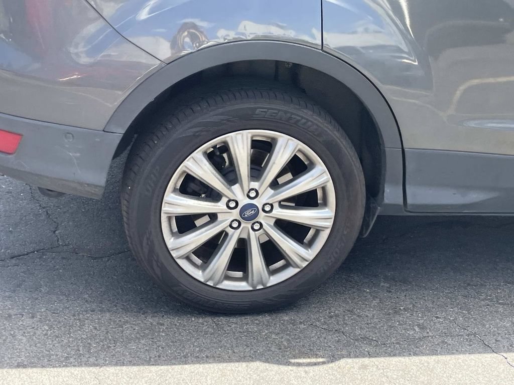 Used 2018 Ford Escape Titanium AWD/4WD image 9