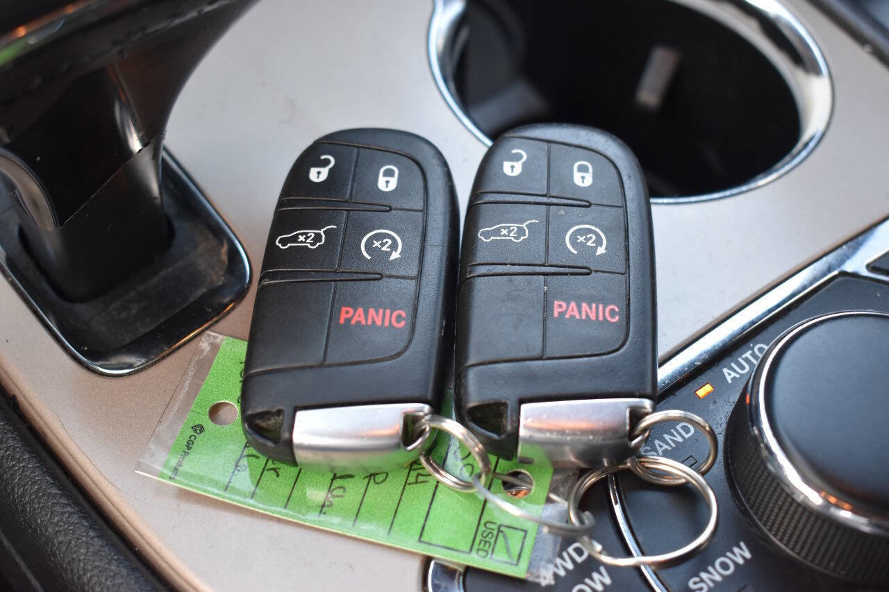 Used 2014 Jeep Grand Cherokee Limited image 34