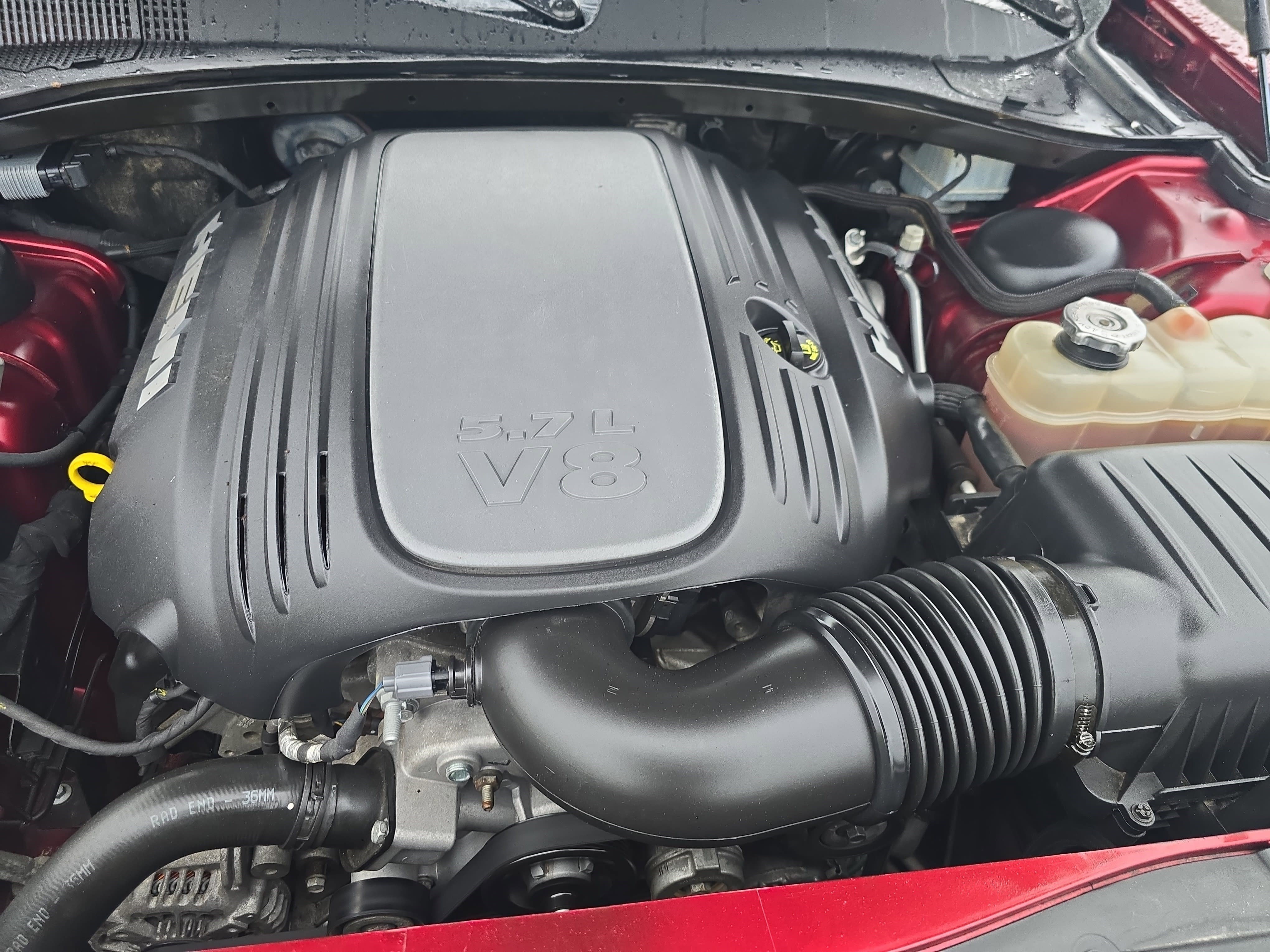 Used 2018 Chrysler 300 C w/ Safetytec Plus Group RWD image 28