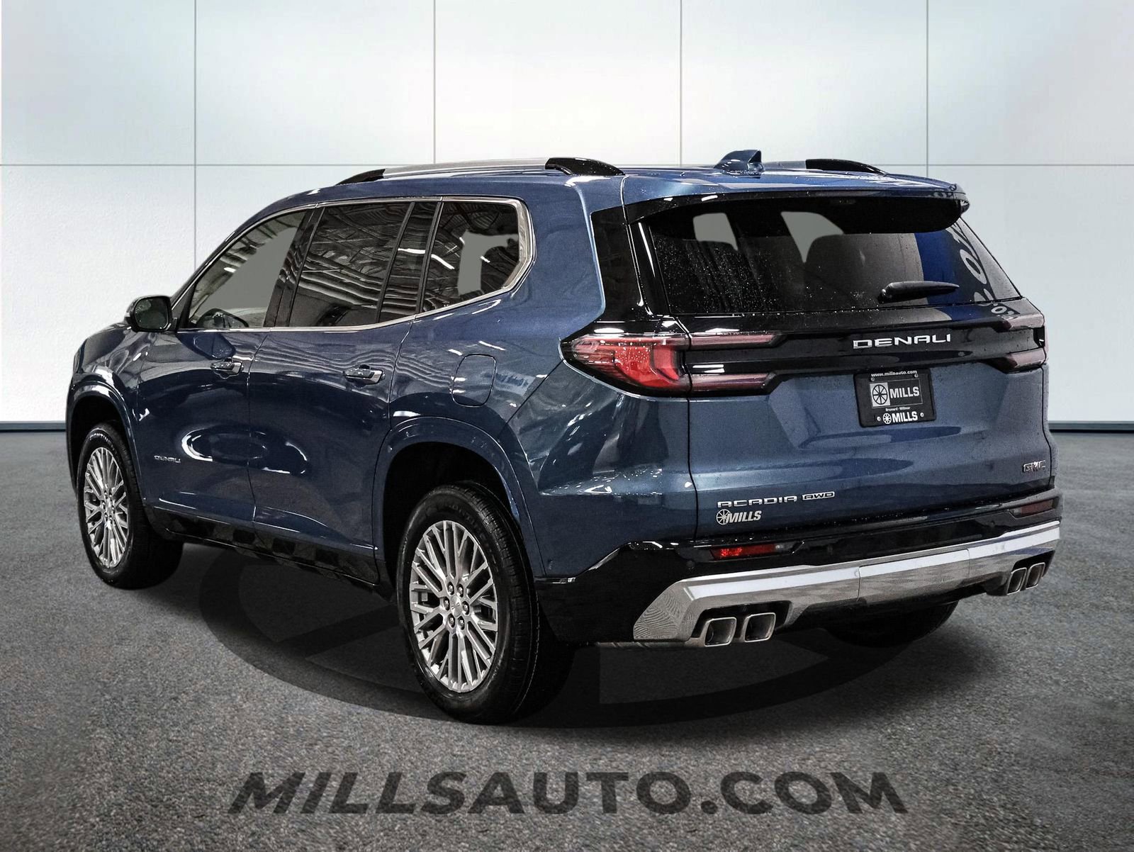 New 2026 GMC Acadia Denali w/ Super Cruise Package image 5