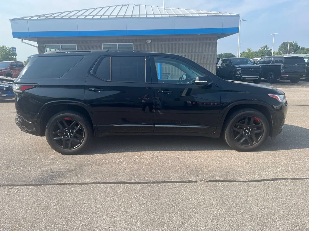 Used 2019 Chevrolet Traverse Premier w/ Redline Edition AWD/4WD image 11