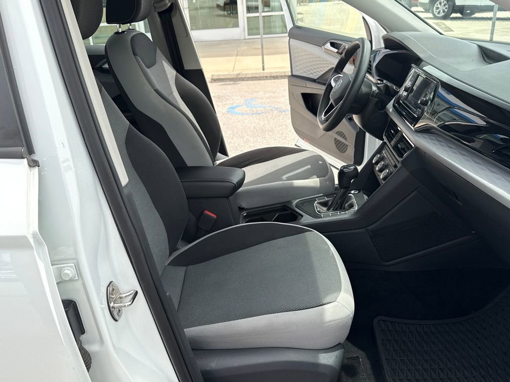 Used 2022 Volkswagen Taos S image 33