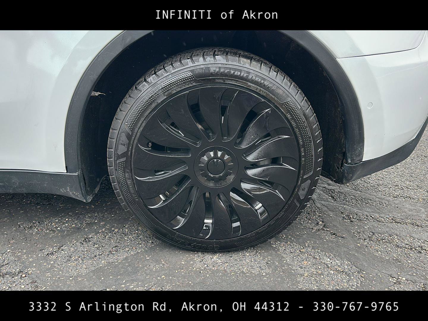 Used 2022 Tesla Model Y Long Range image 19