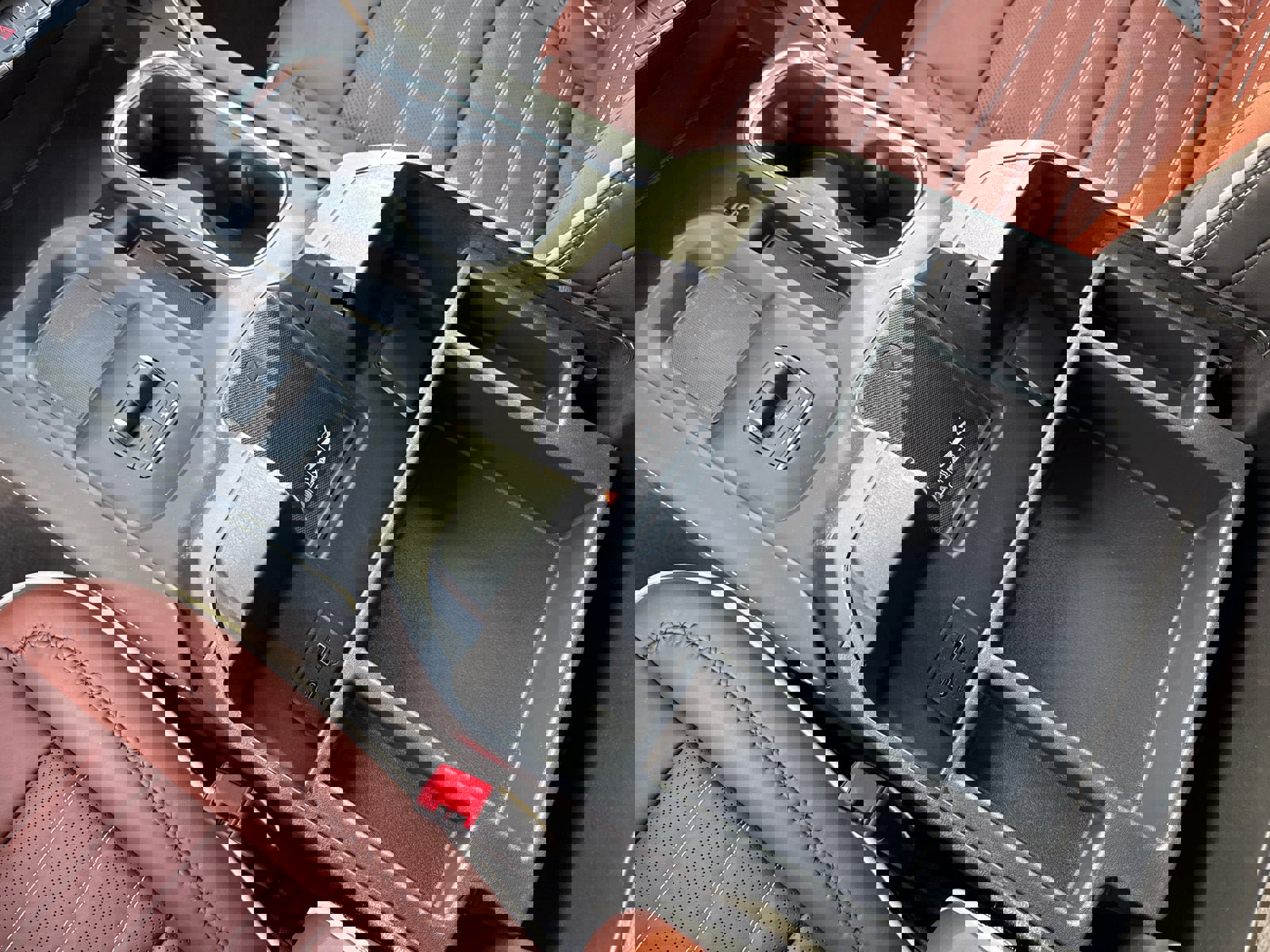 New 2026 GMC Sierra 3500 Denali Ultimate w/ LPO, Black Badging Package image 31