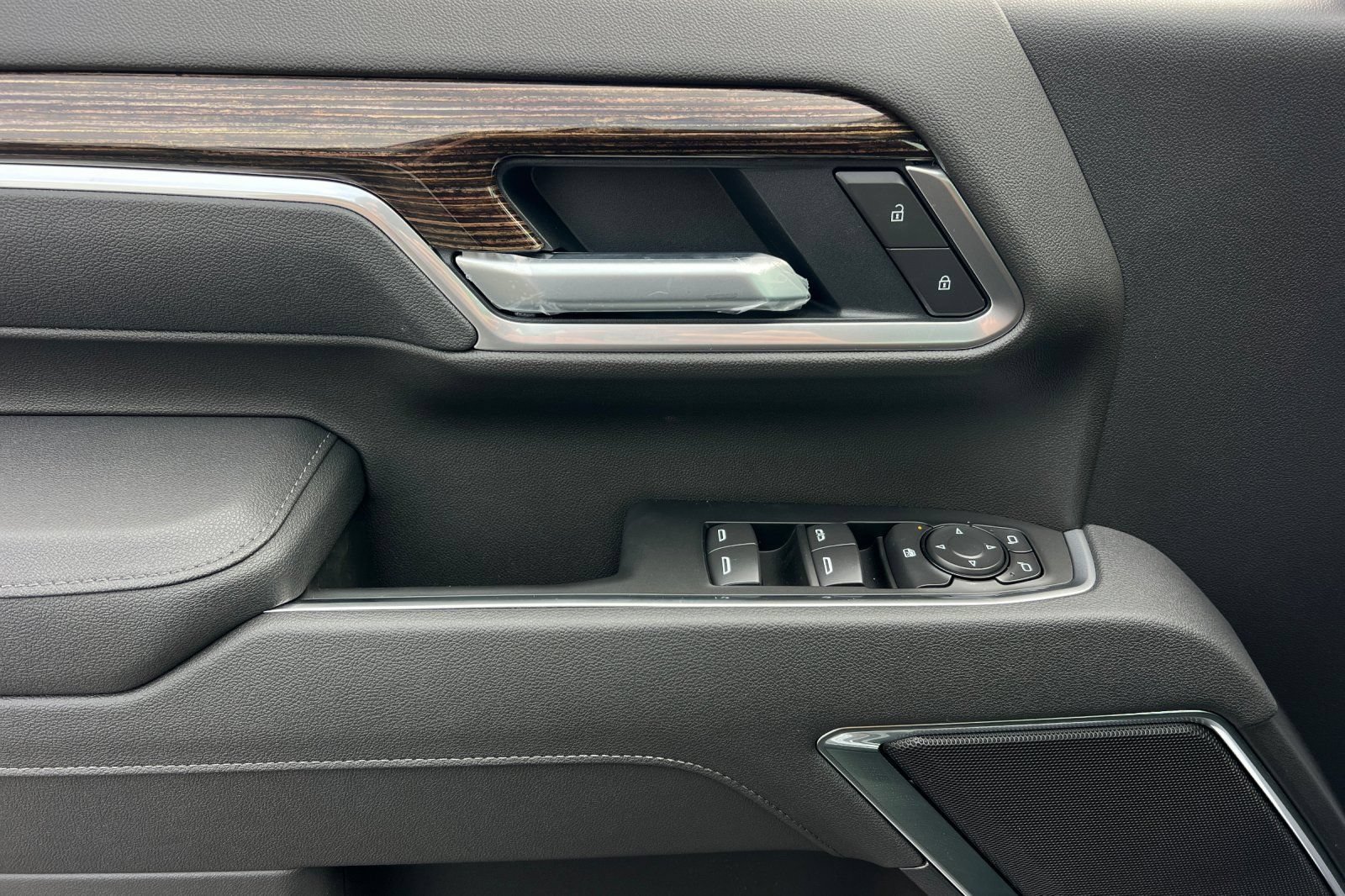 New 2026 GMC Sierra 3500 SLE AWD/4WD image 9