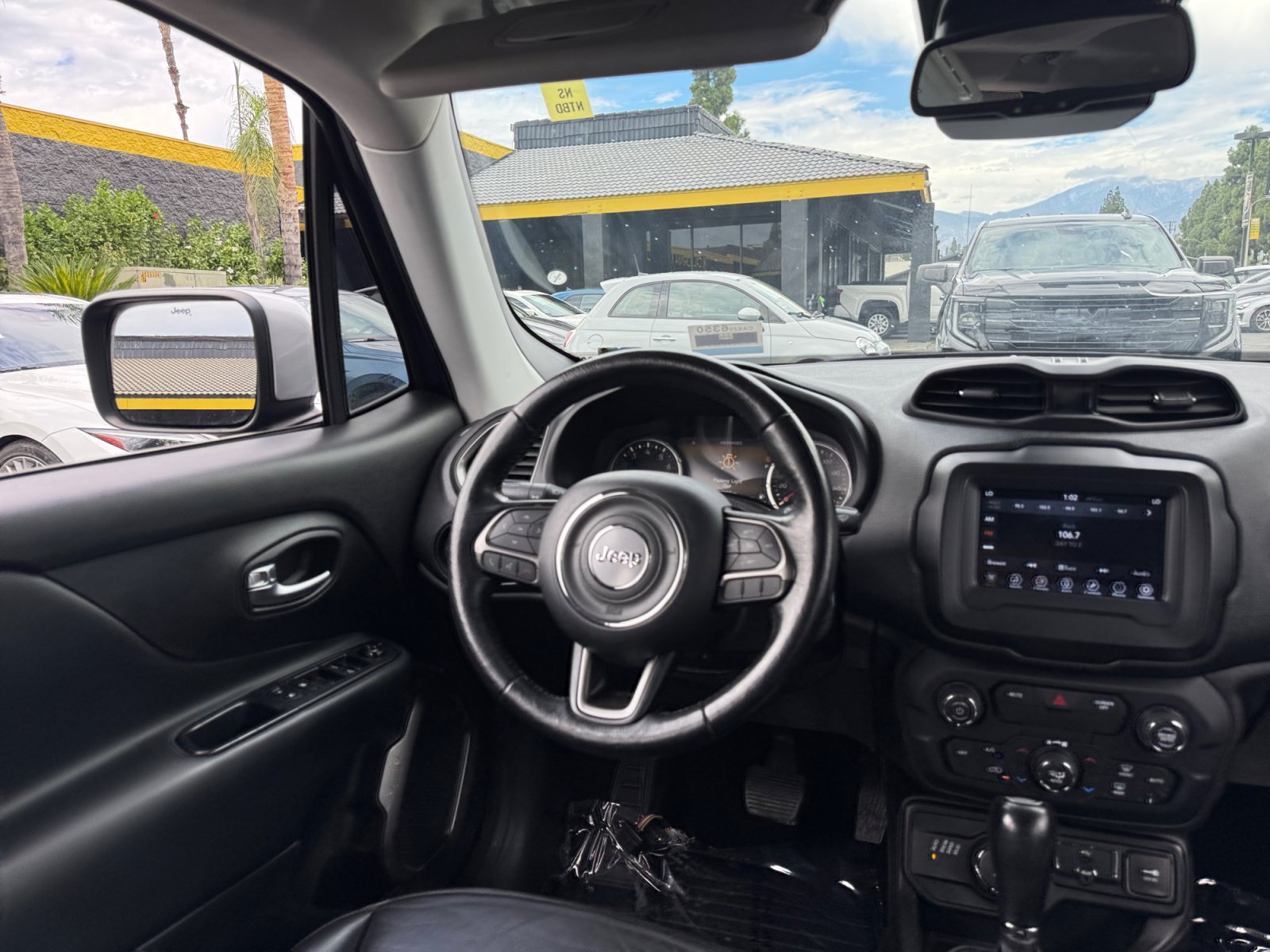 Used 2018 Jeep Renegade Limited AWD/4WD image 22