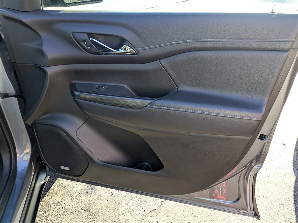 Used 2021 GMC Acadia SLT w/ Elevation Edition image 28