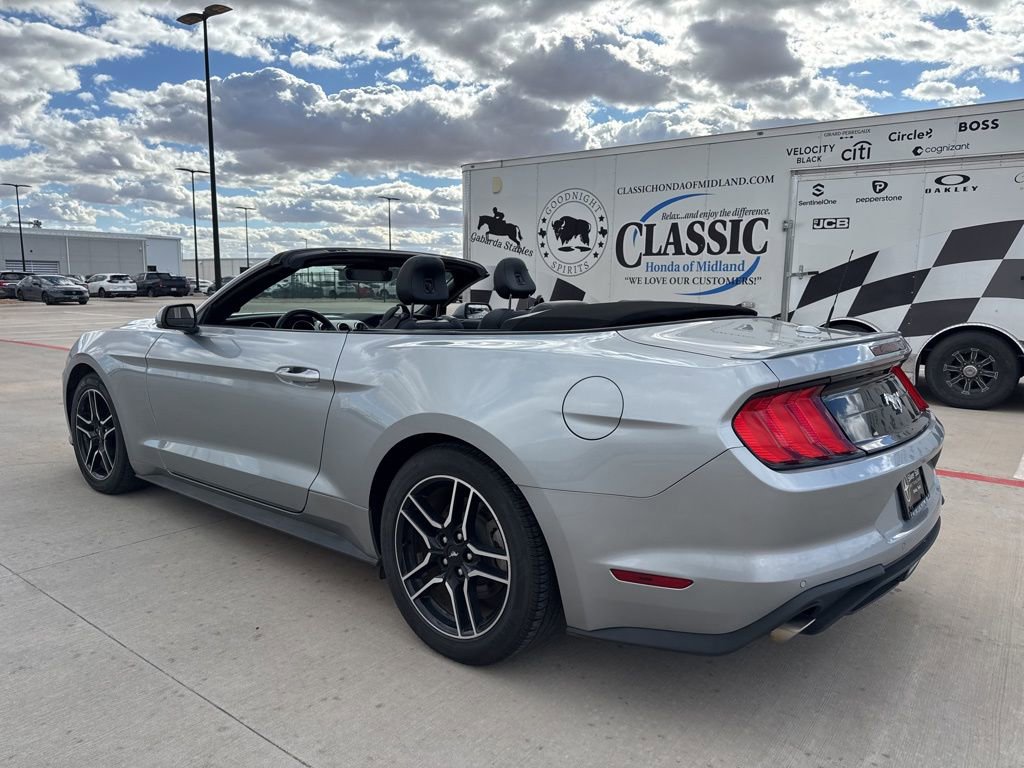 Used 2022 Ford Mustang Premium image 9