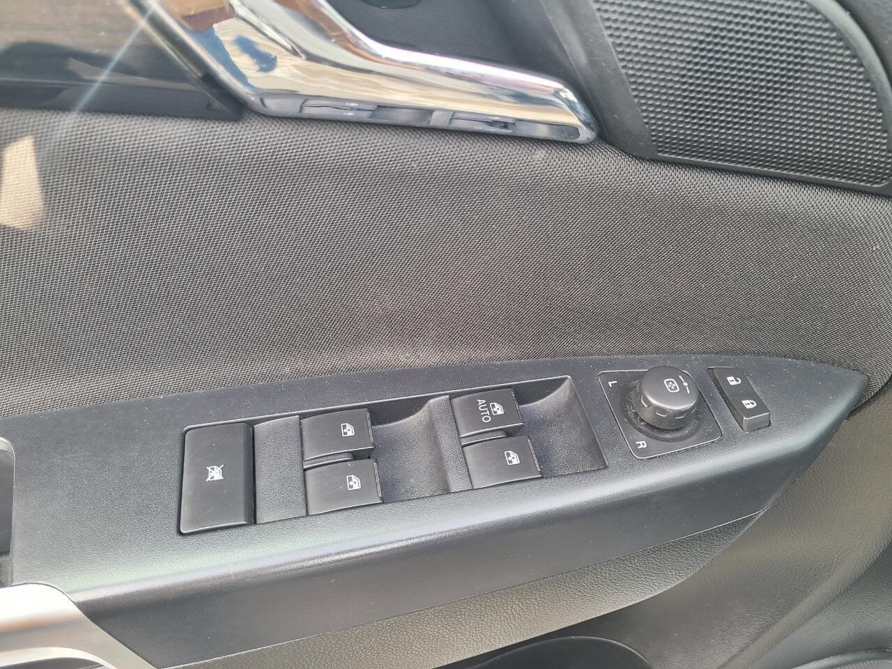 Used 2013 Chevrolet Captiva Sport LS image 19