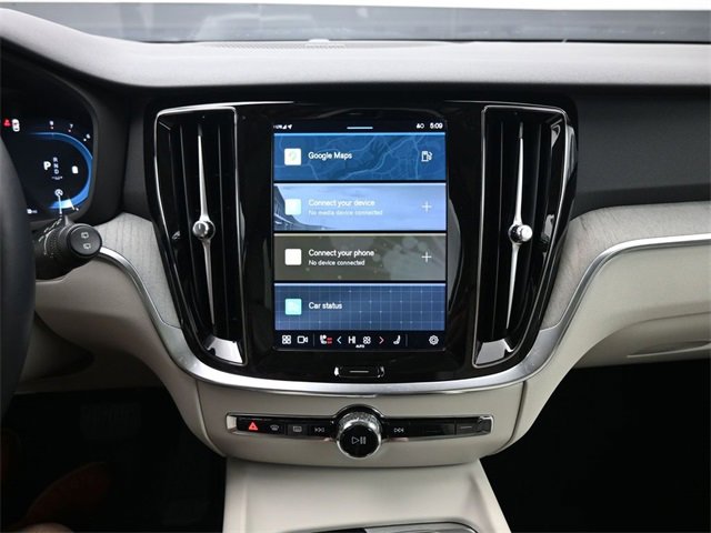 Used 2024 Volvo V60 B5 Cross Country Plus image 12