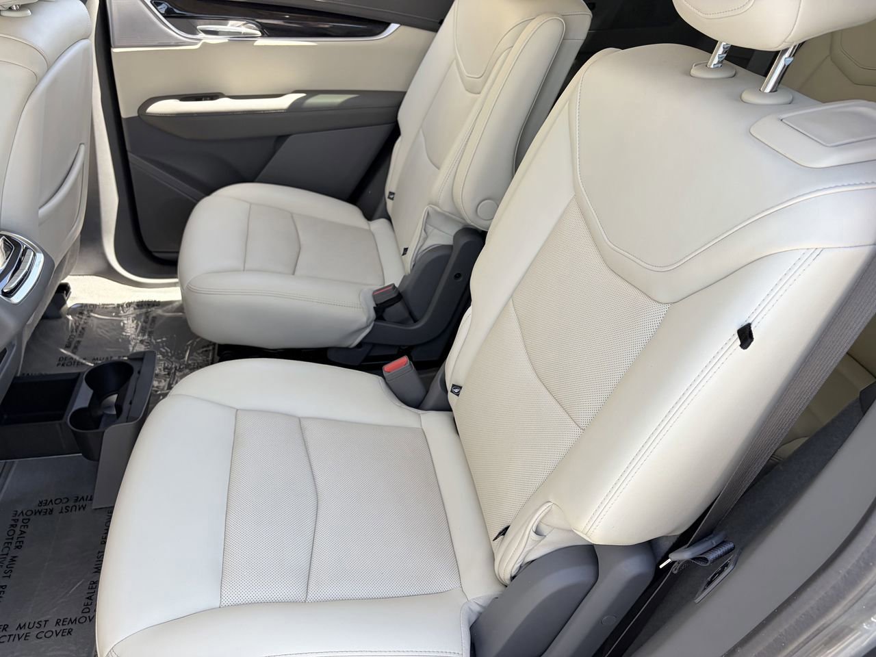 Certified 2023 Cadillac XT6 Premium Luxury FWD image 18