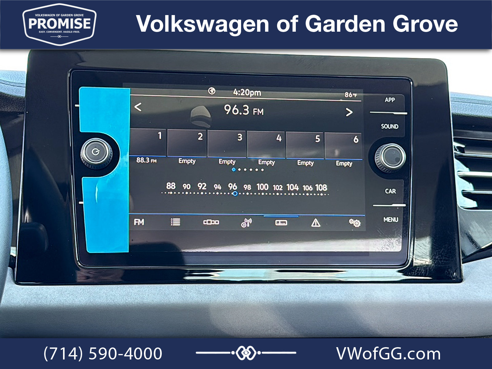 New 2027 Volkswagen Jetta SE FWD image 23