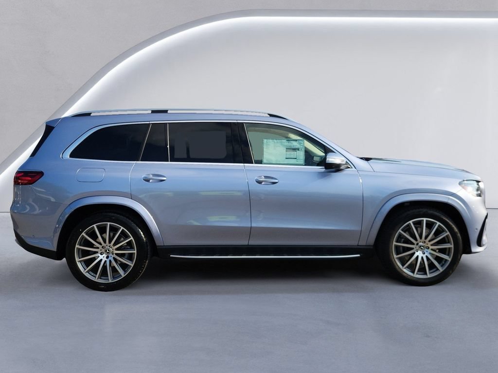 New 2026 Mercedes-Benz GLS 580 4MATIC image 3
