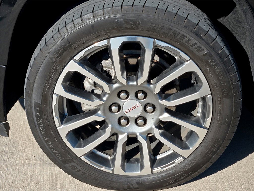 Used 2023 GMC Acadia Denali image 8