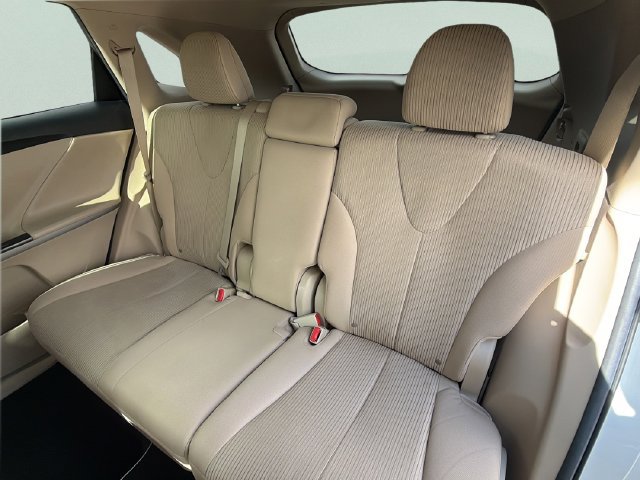 Used 2012 Toyota Venza LE FWD image 18