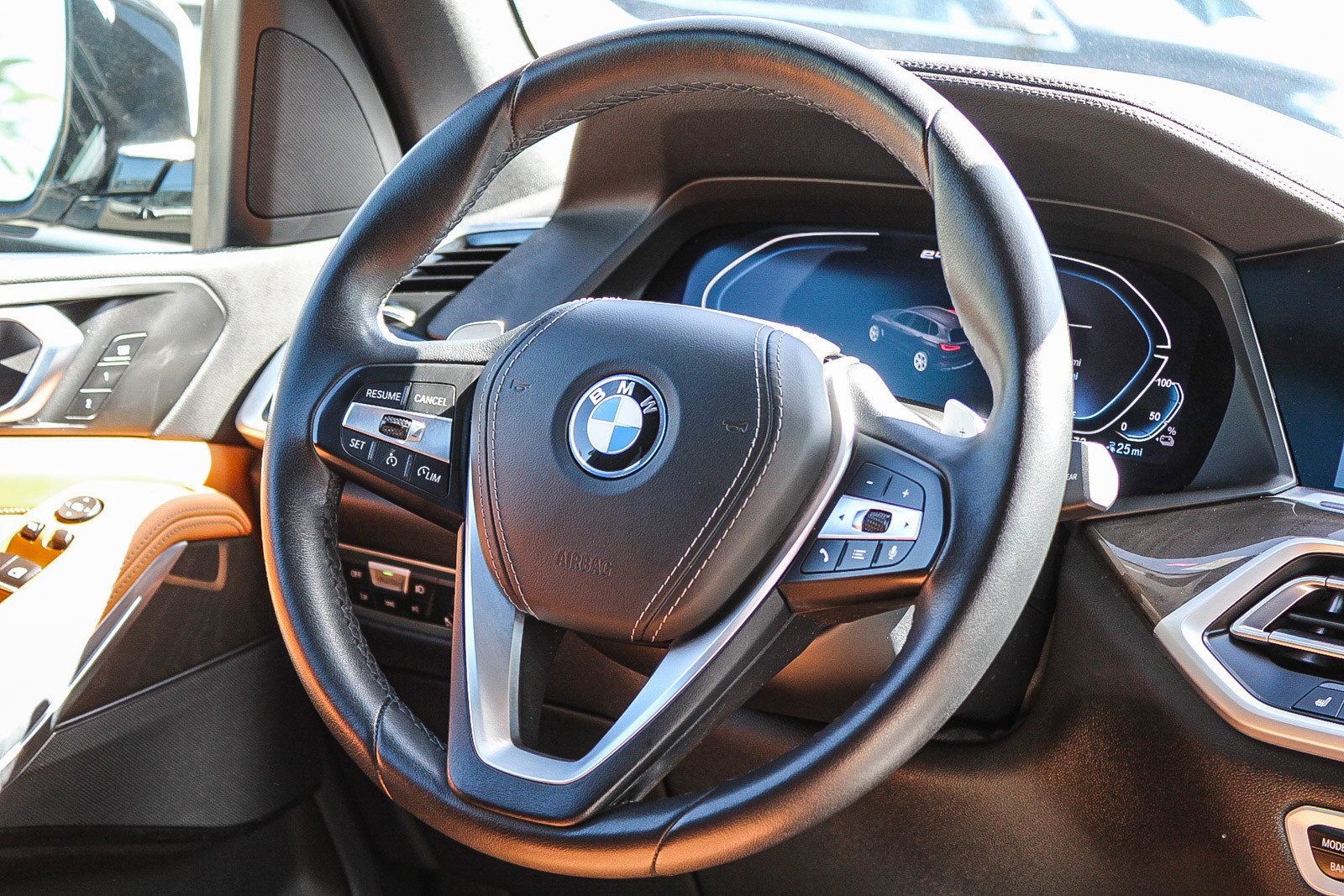 Used 2023 BMW X5 xDrive45e w/ Parking Assistance Package image 15