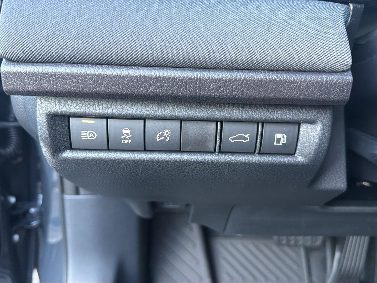 New 2026 Toyota Camry LE FWD image 19