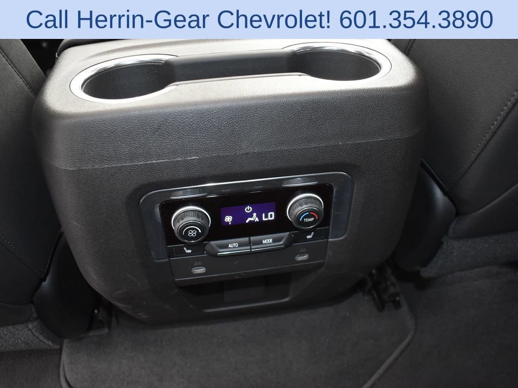 Used 2021 Chevrolet Tahoe Premier w/ Premium Package RWD image 18