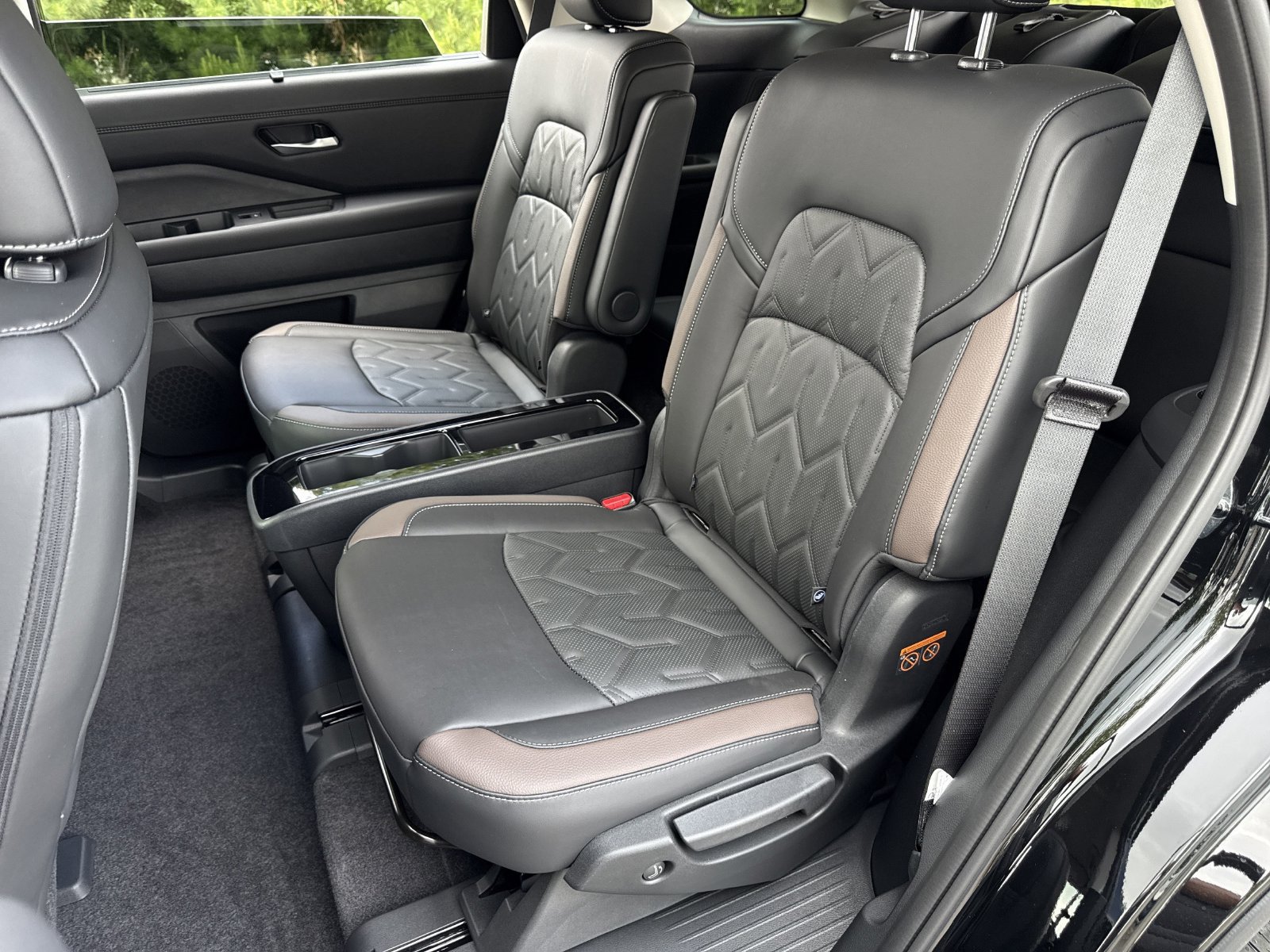 New 2026 Nissan Pathfinder Platinum FWD image 15