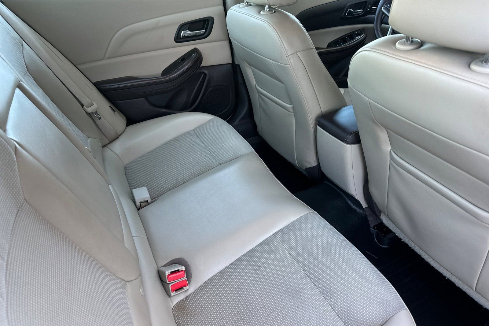 Used 2015 Chevrolet Malibu LT w/ Power Convenience Package FWD image 15