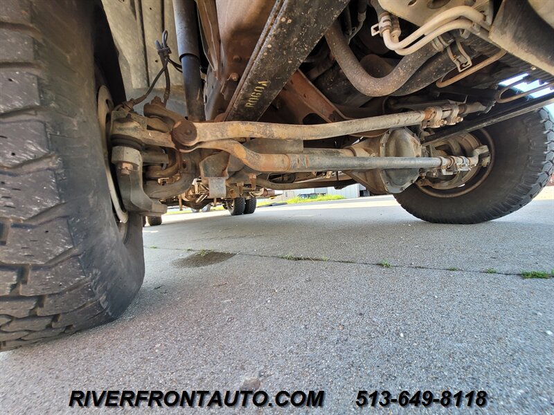 Used 2001 Ford F350 4x4 Regular Cab DRW Super Duty image 36