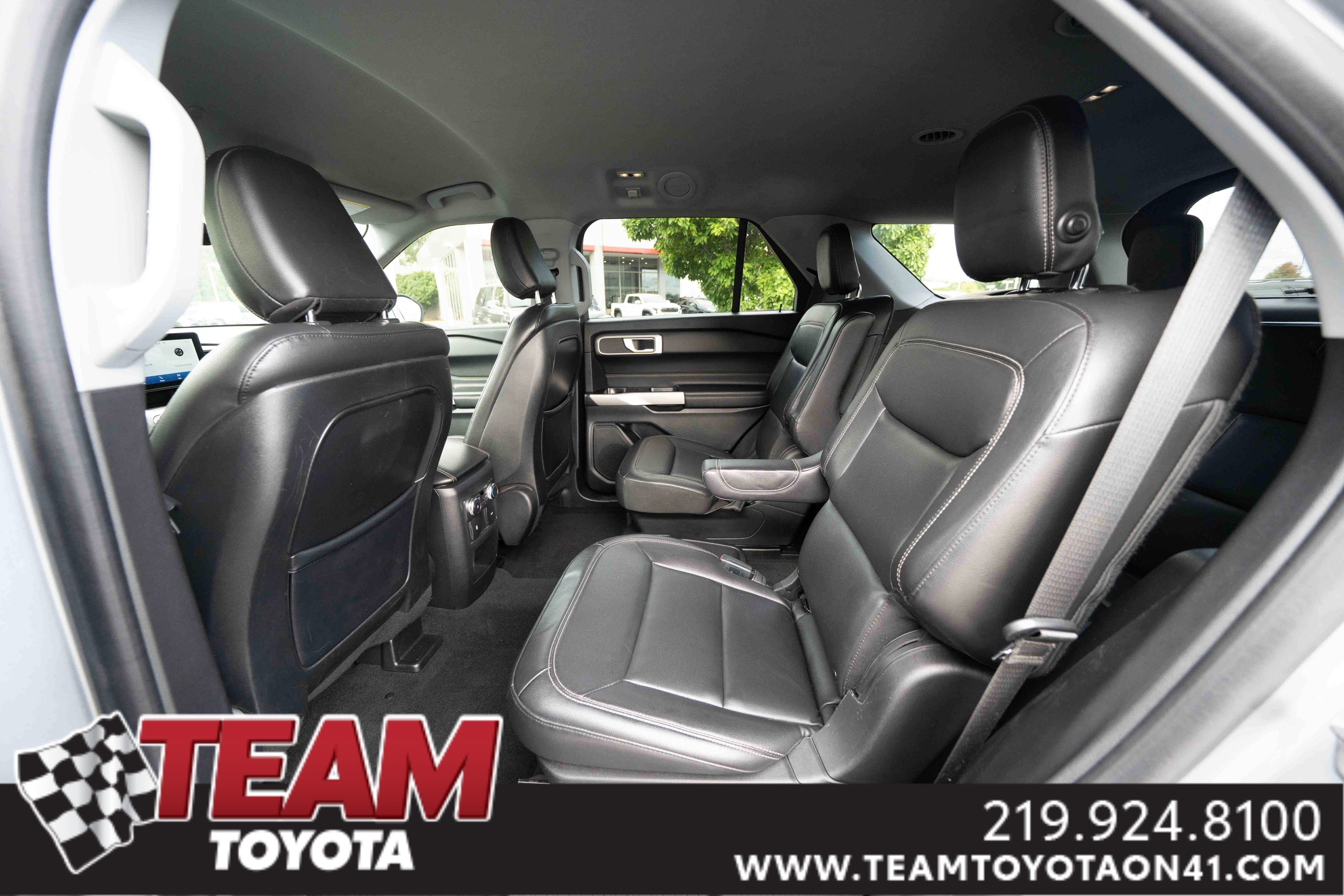 Used 2020 Ford Explorer XLT w/ Equipment Group 202A image 23