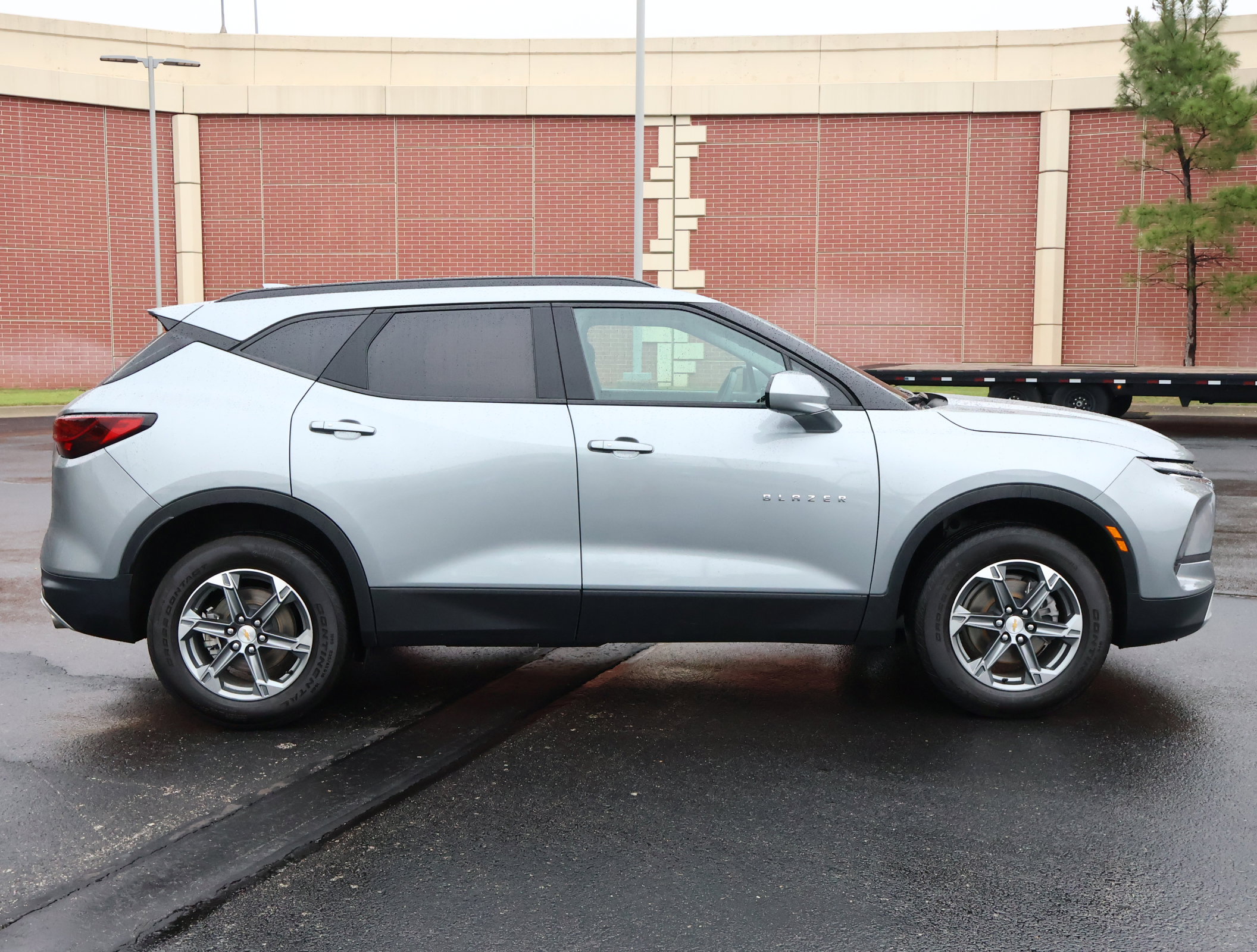 Used 2024 Chevrolet Blazer LT w/ Convenience Package FWD image 31