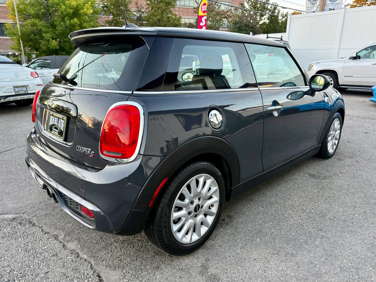 Used 2015 MINI Cooper S image 4