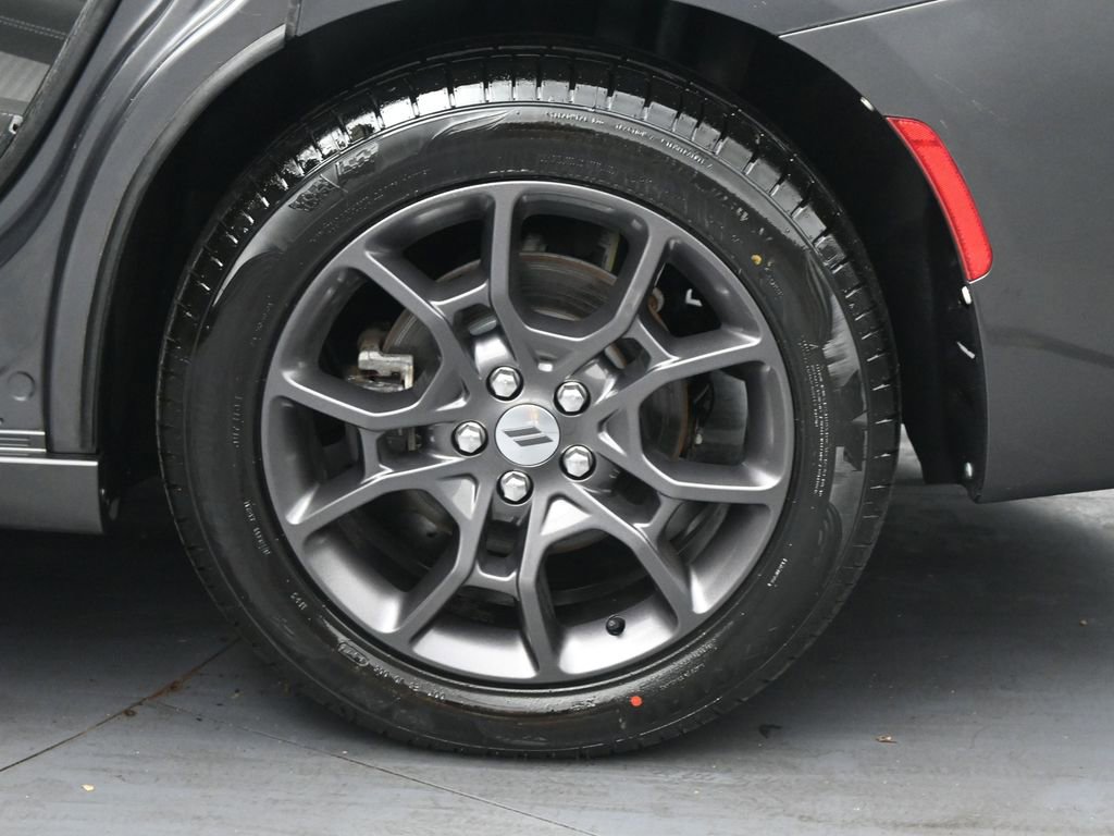 Used 2018 Dodge Charger GT image 30