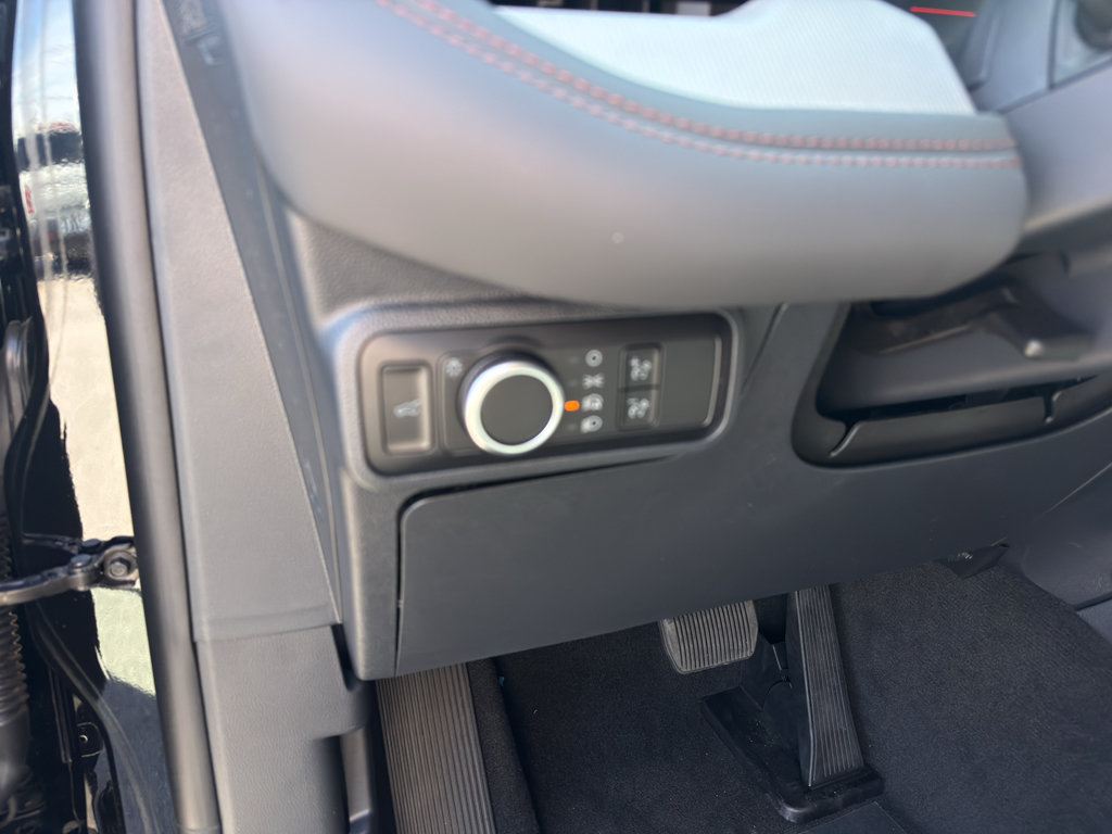 New 2026 Ford Explorer Active RWD image 12
