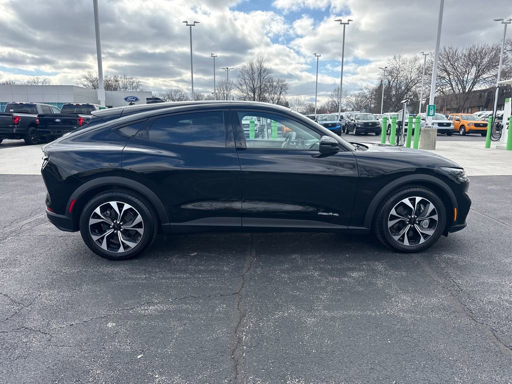 Used 2025 Ford Mustang Mach-E Select AWD/4WD image 7