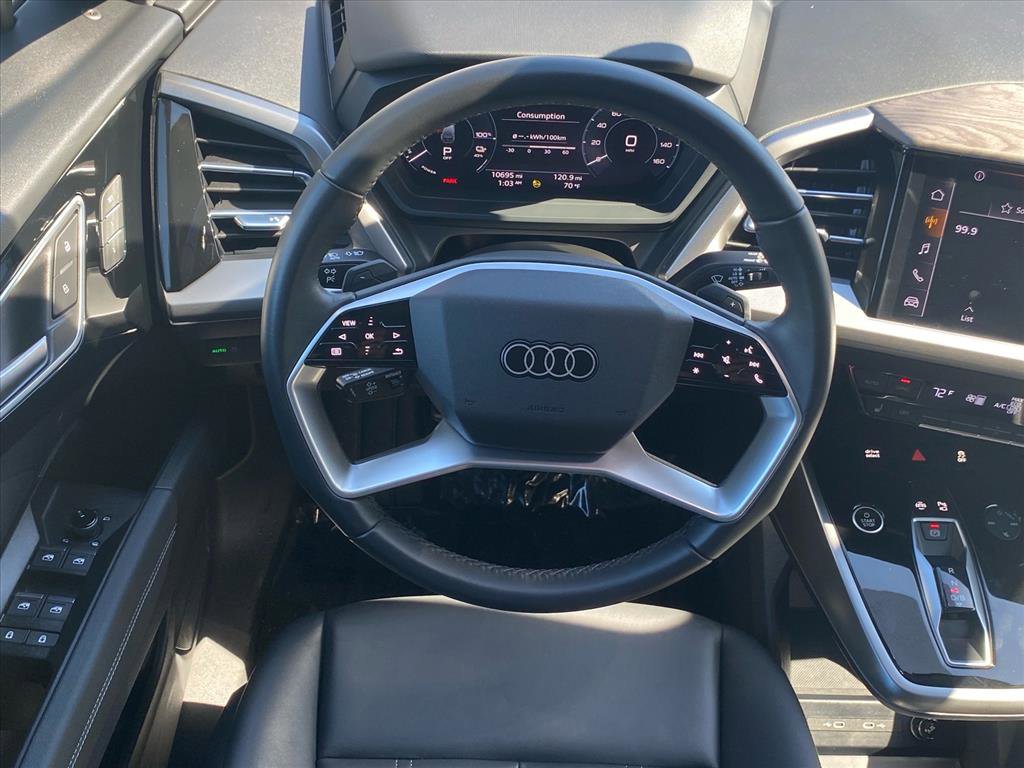 Used 2024 Audi Q4 e-tron Premium w/ Convenience Package image 6