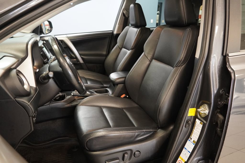 Used 2018 Toyota RAV4 Limited w/ All Weather Liner Package image 3