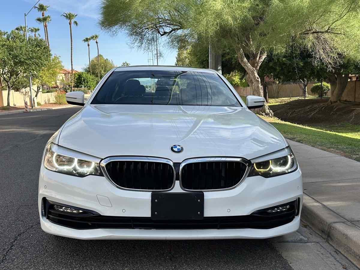 Used 2018 BMW 540i xDrive 540i xDrive image 3