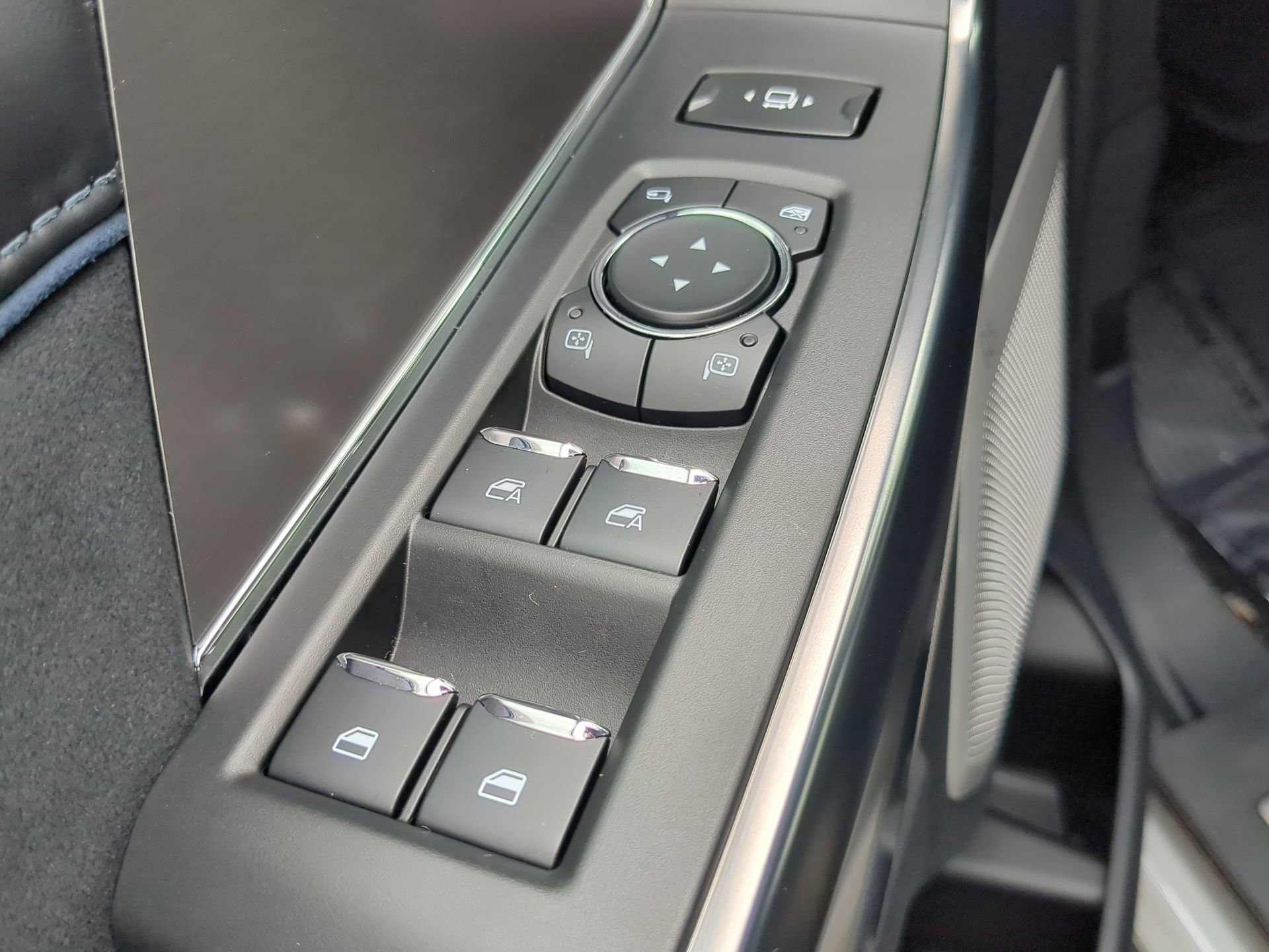 New 2026 Ford F250 Platinum w/ Tremor Off-Road Package image 50