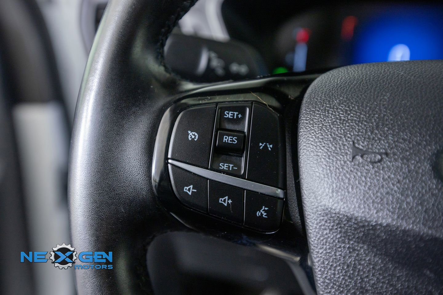 Used 2023 Ford Escape Active AWD/4WD image 14