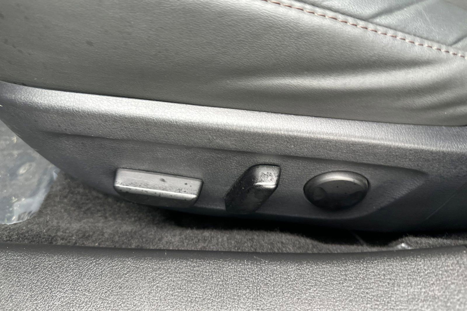 Used 2024 MAZDA MAZDA3 s image 12